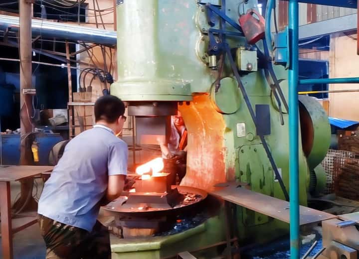 Pneumatic Forging Hammer (C41A 15-2000kg)
