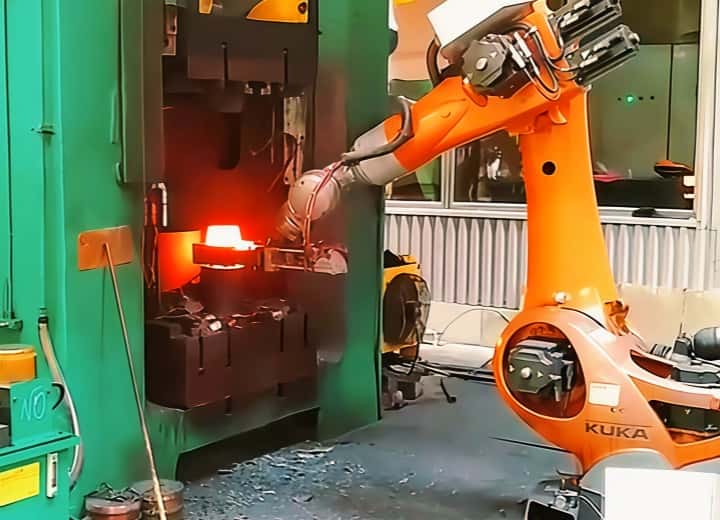 Automated Forging Process: 1000-ton Electric Screw Press Line Video