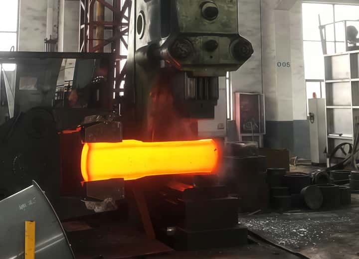 Full Hydraulic Open Die Forging Hammer (C61YA 30-350kJ)