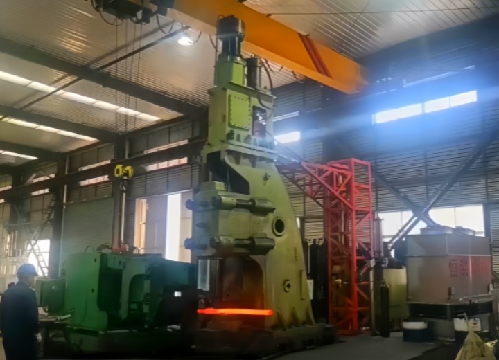 c61ya-series-fully-hydraulic-free-forging-hammer