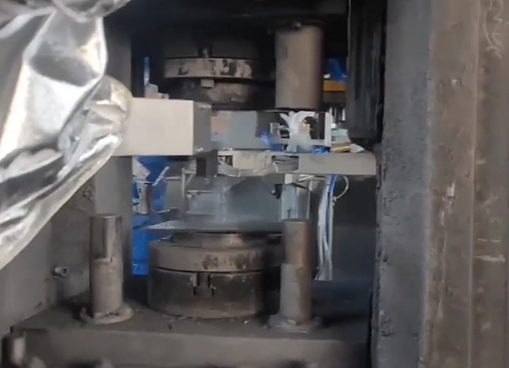 Automated Mold Spraying, Lubrication and Cooling Equipment
